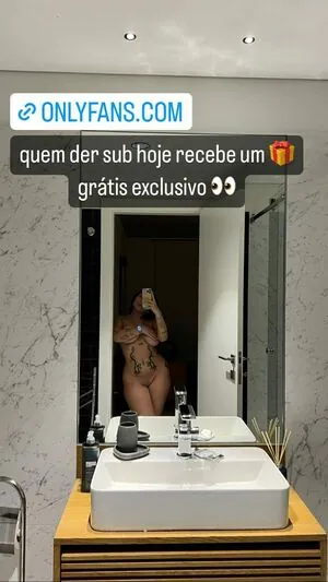 Debora Cardoso content