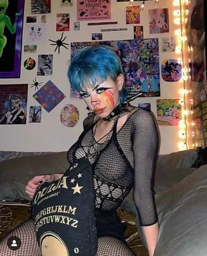 Death2Honey content