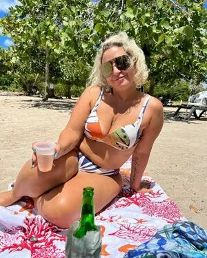 Daniele Gates content