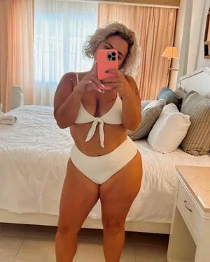 Daniele Gates content