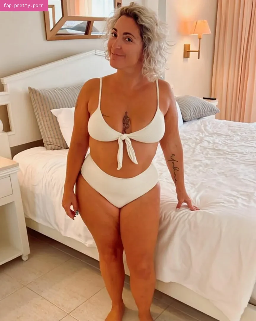 Daniele Gates - Photo #11