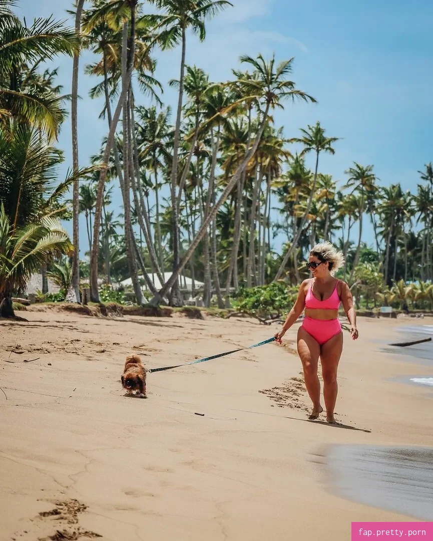 Daniele Gates - Photo #30