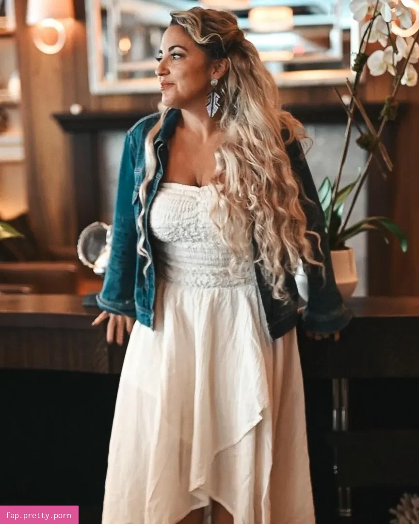 Daniele Gates - Photo #31