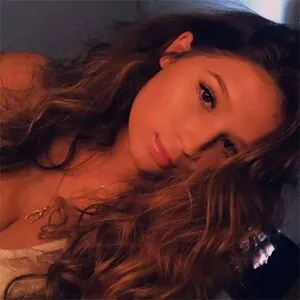 Destany Hartle content
