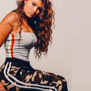 Destany Hartle content