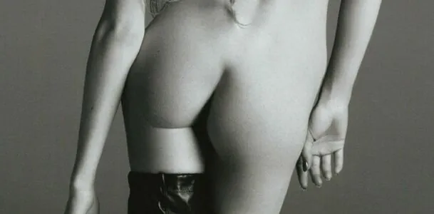 Dree Hemingway content