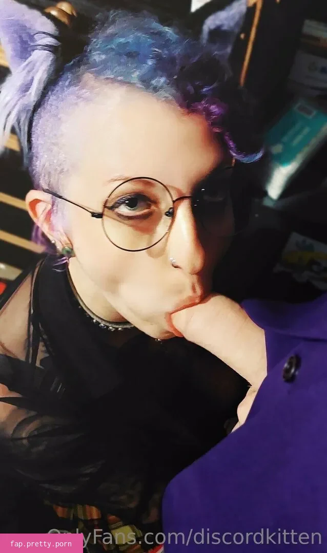 Discordkitten - Photo #42