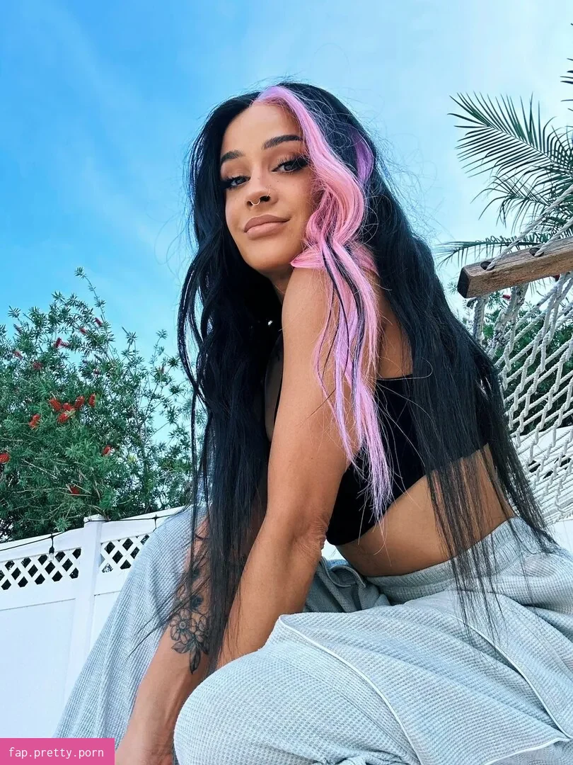 Dakota Kai - Photo #68