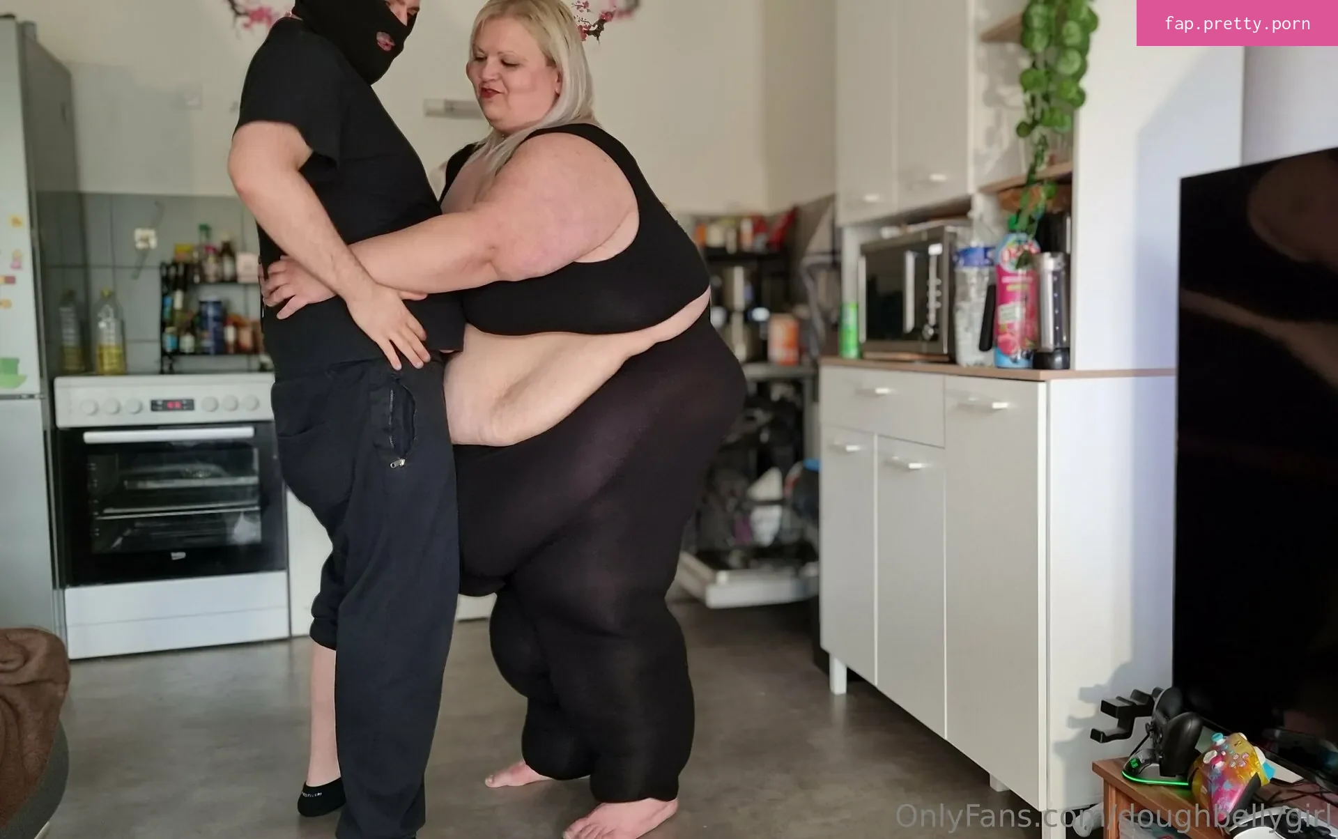 doughbellygirl - Photo #27