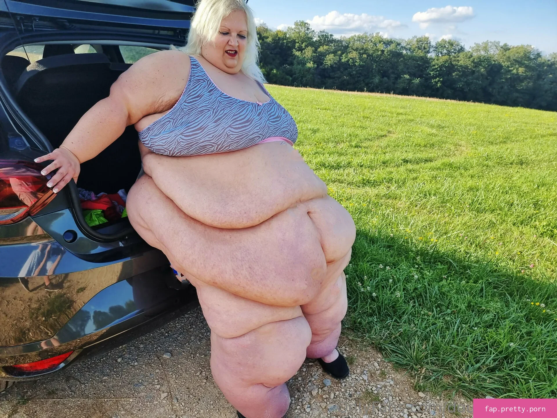 doughbellygirl - Photo #60