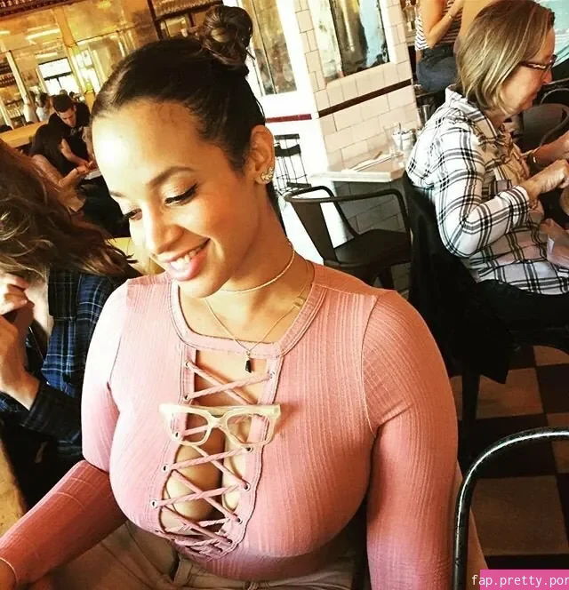 Dascha Polanco - Photo #49