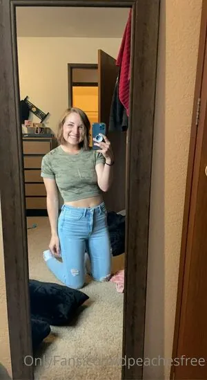 dpeachesfree content