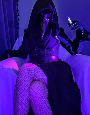 Dr. Ravensong content