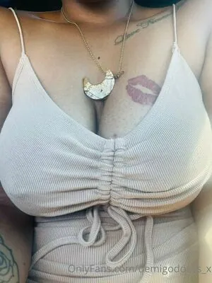 demigoddess_x content