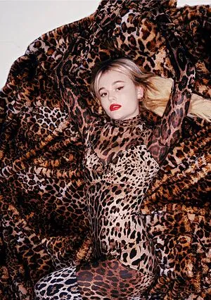 Emily Alyn Lind