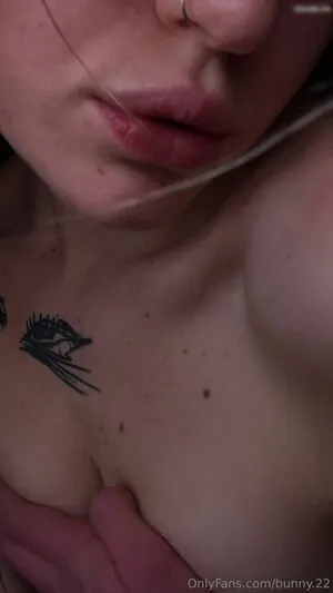 Elliecutiee / b_anni content