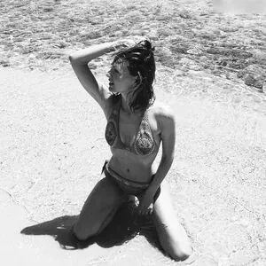 Ella Endlich content