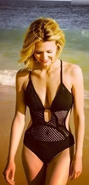 Ella Endlich content