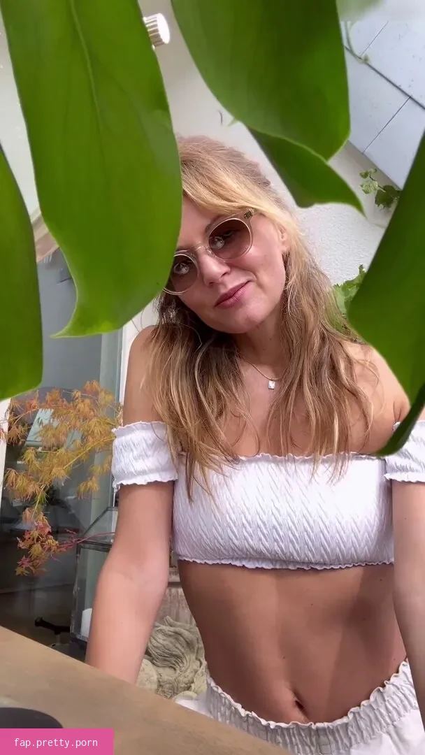 Ella Endlich - Photo #80