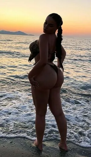 Emilia Emjeni content