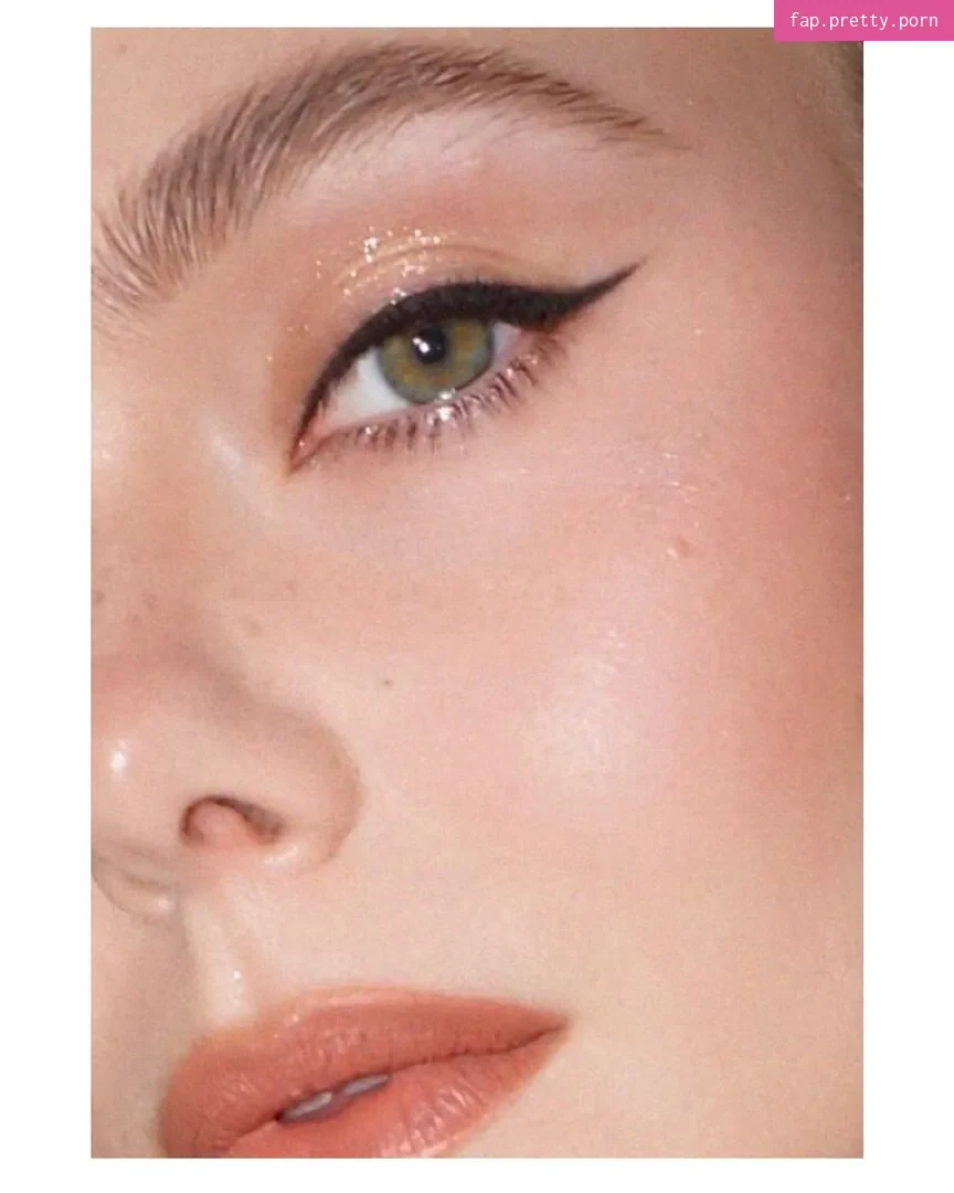 Elle Fanning - Photo #85