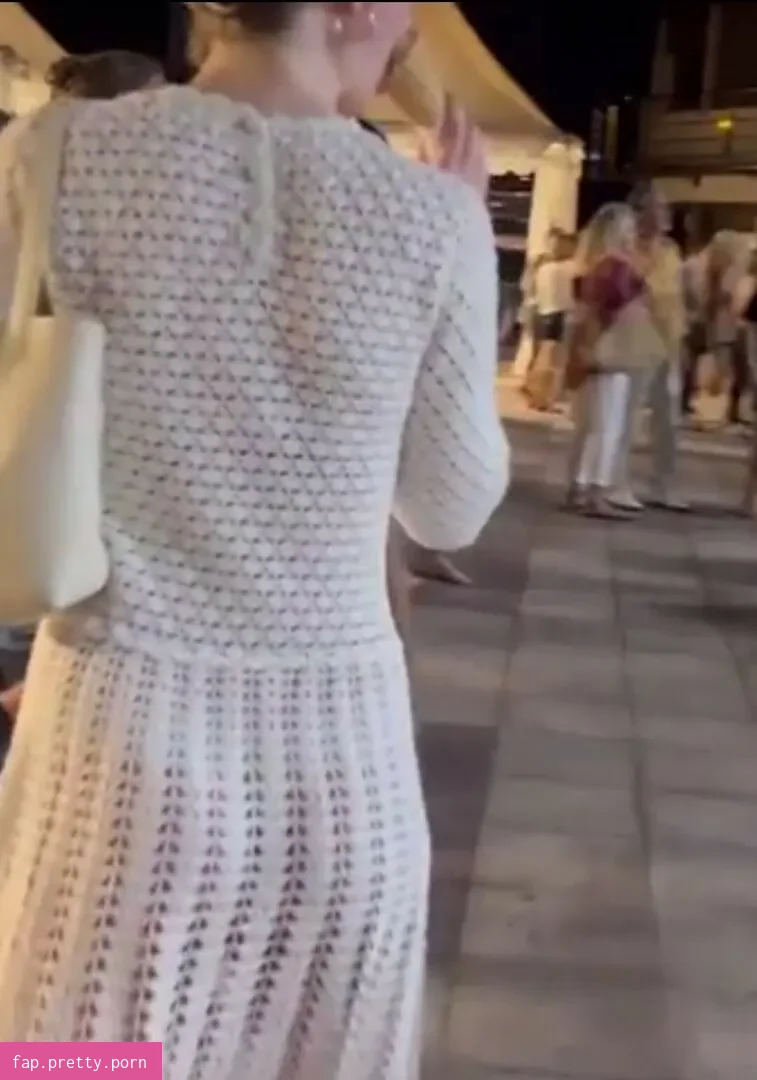 Elle Fanning - Photo #32