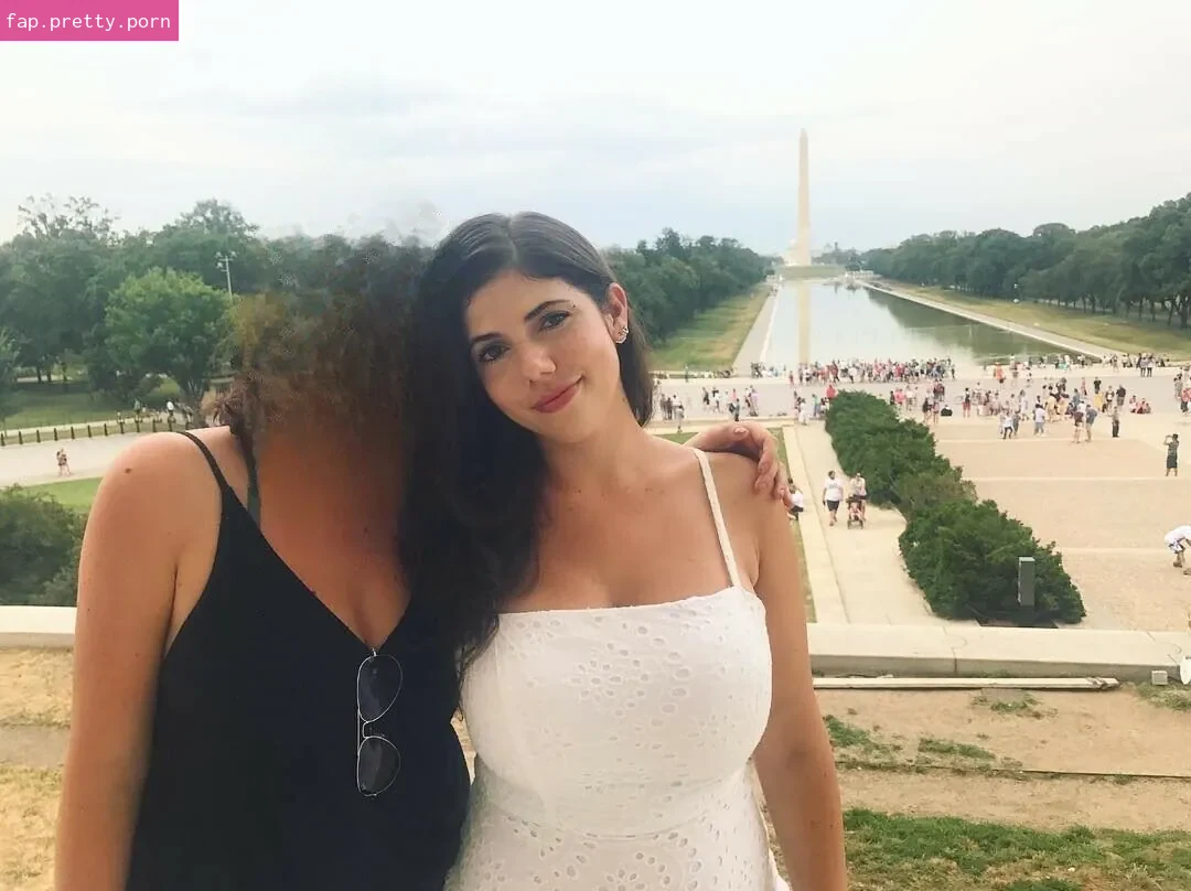 Emily Helen Barry - Photo #32