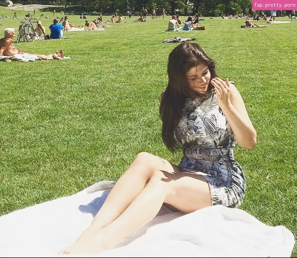 Emily Helen Barry - Photo #83