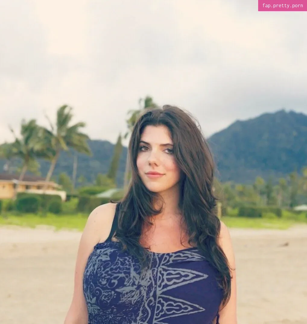 Emily Helen Barry - Photo #85