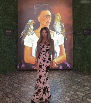 Estefania Küster content