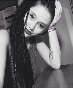 eleperuffo_ content