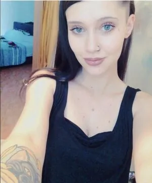 eleperuffo_ content