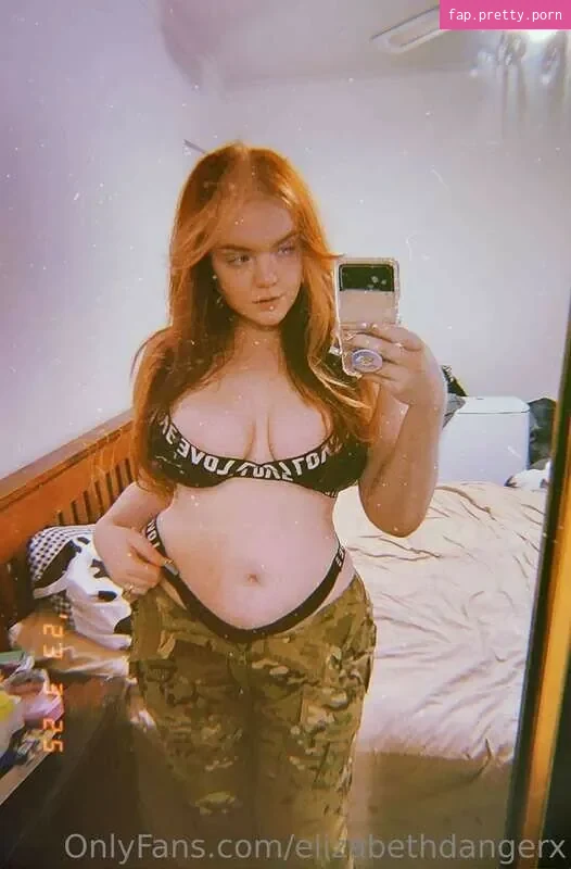 Elizabethdangerx - Photo #01