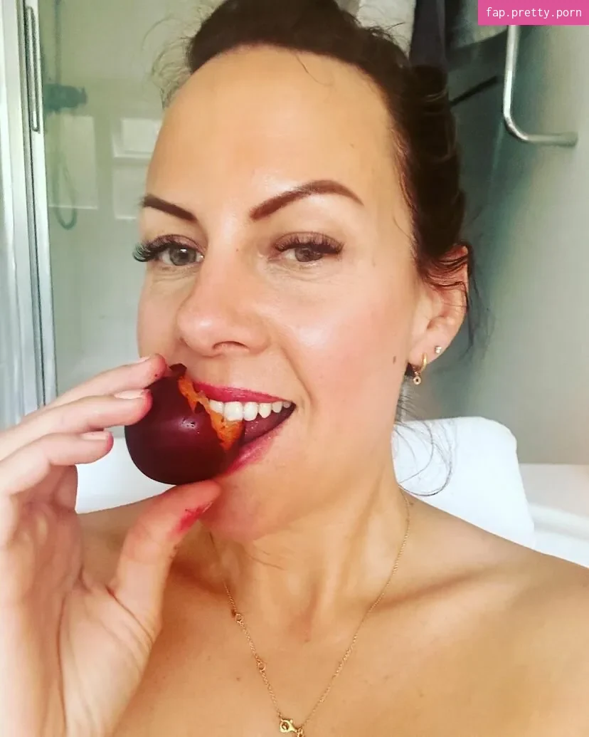 elleblackmagpie - Photo #74