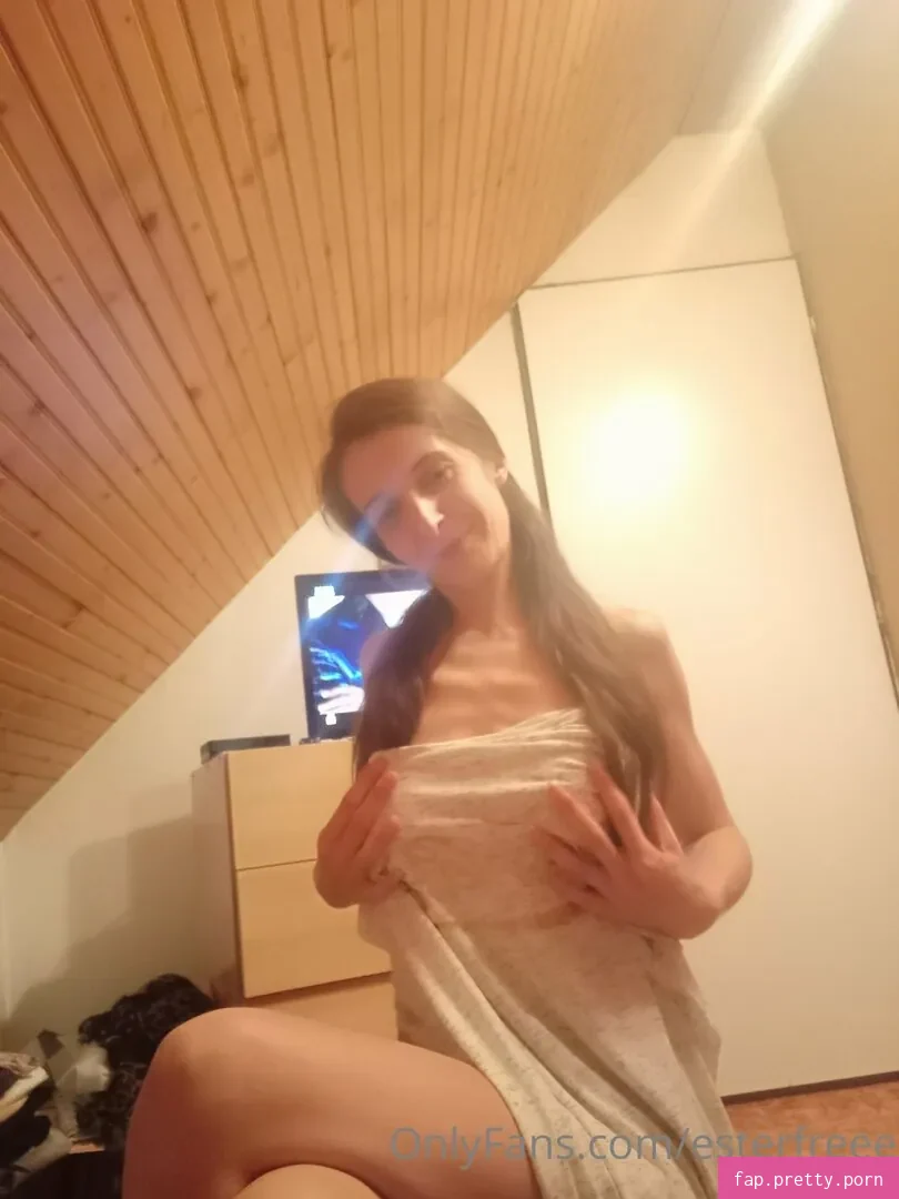 Ester Love - Photo #30