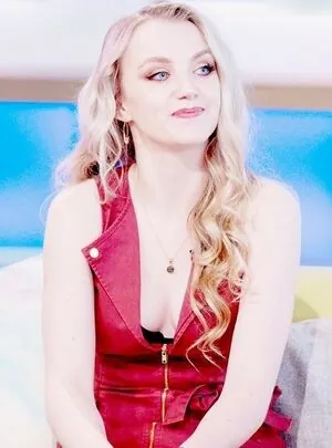 Evanna Lynch content