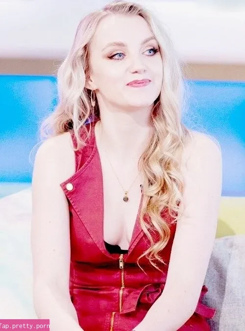 Evanna Lynch - Photo #08