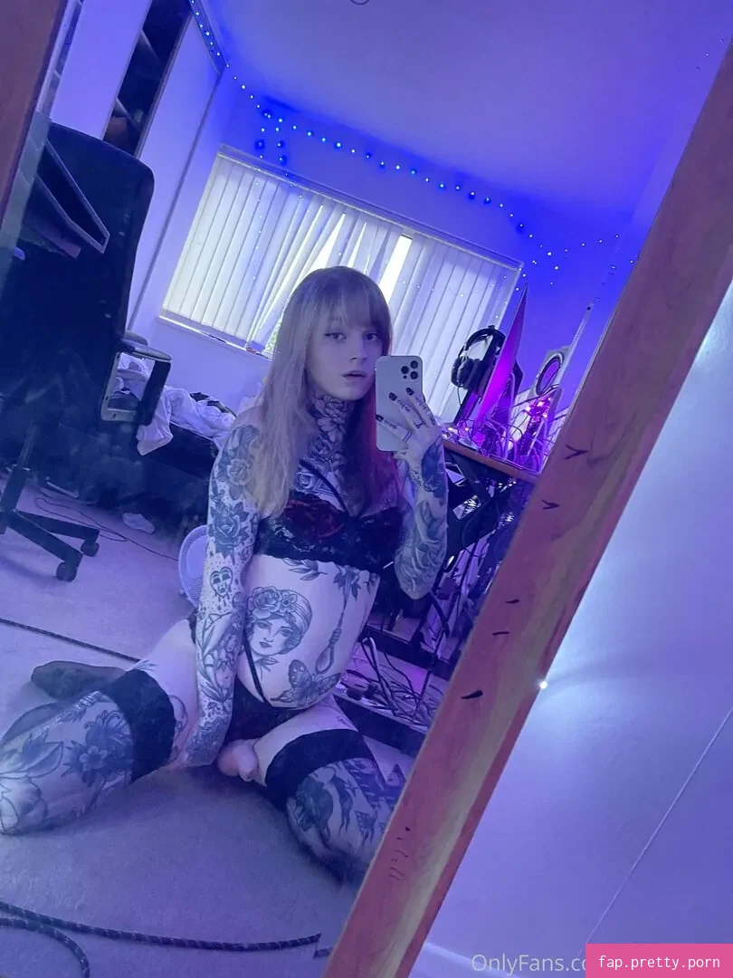 emilypiexo - Photo #31