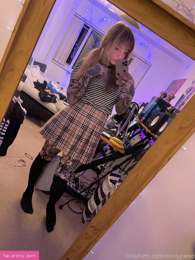 emilypiexo - Photo #71