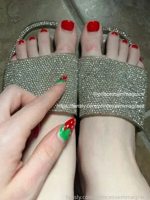 Emma Murabito content