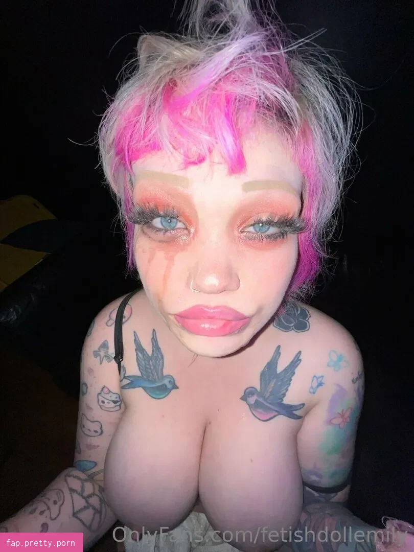 Emily Snow - Photo #25