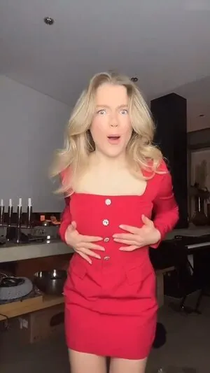 Emma Svenningson content