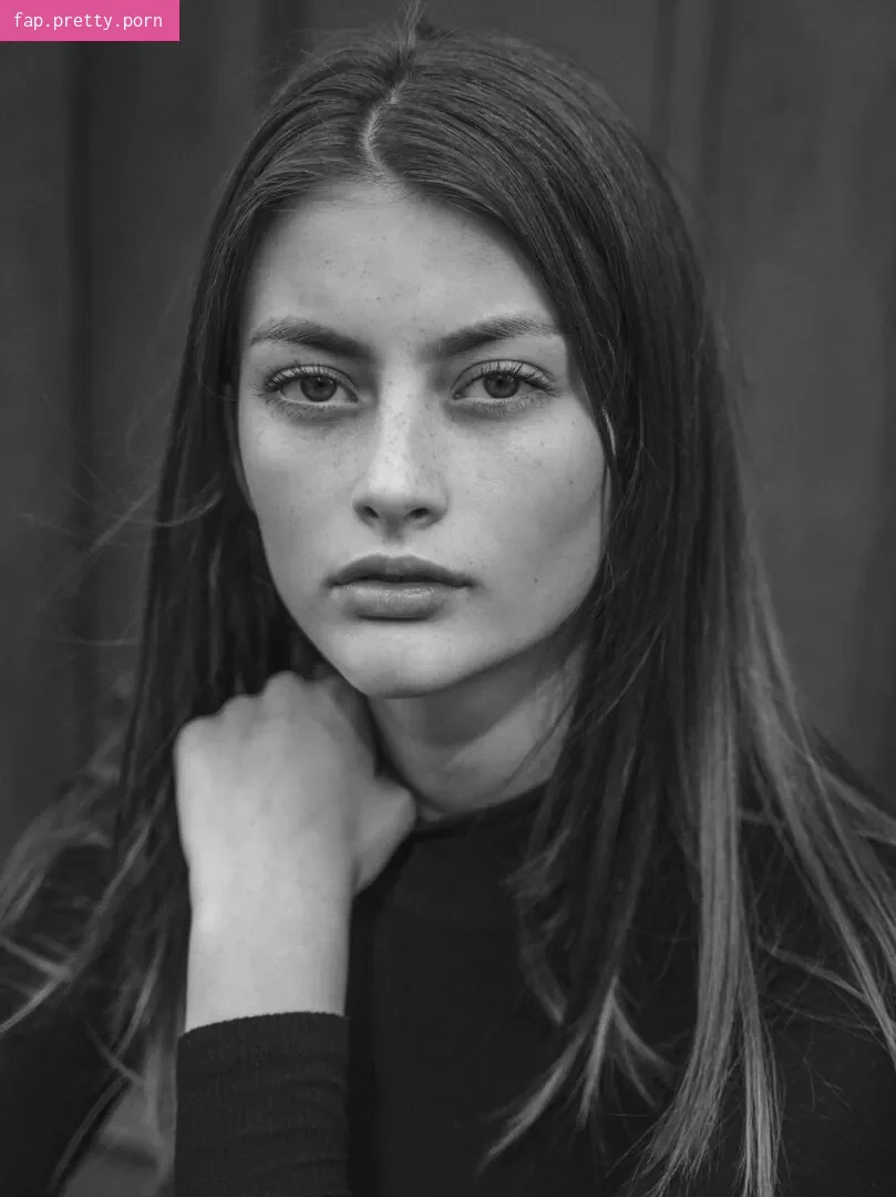 Ellie Weston - Photo #29