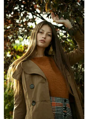 Ellie Weston content