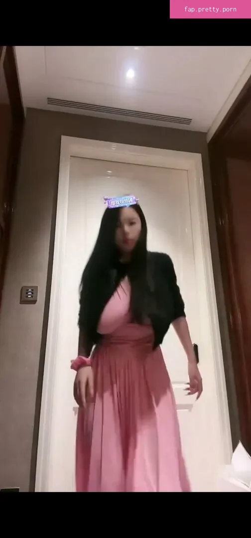 Echo Yue - Photo #98