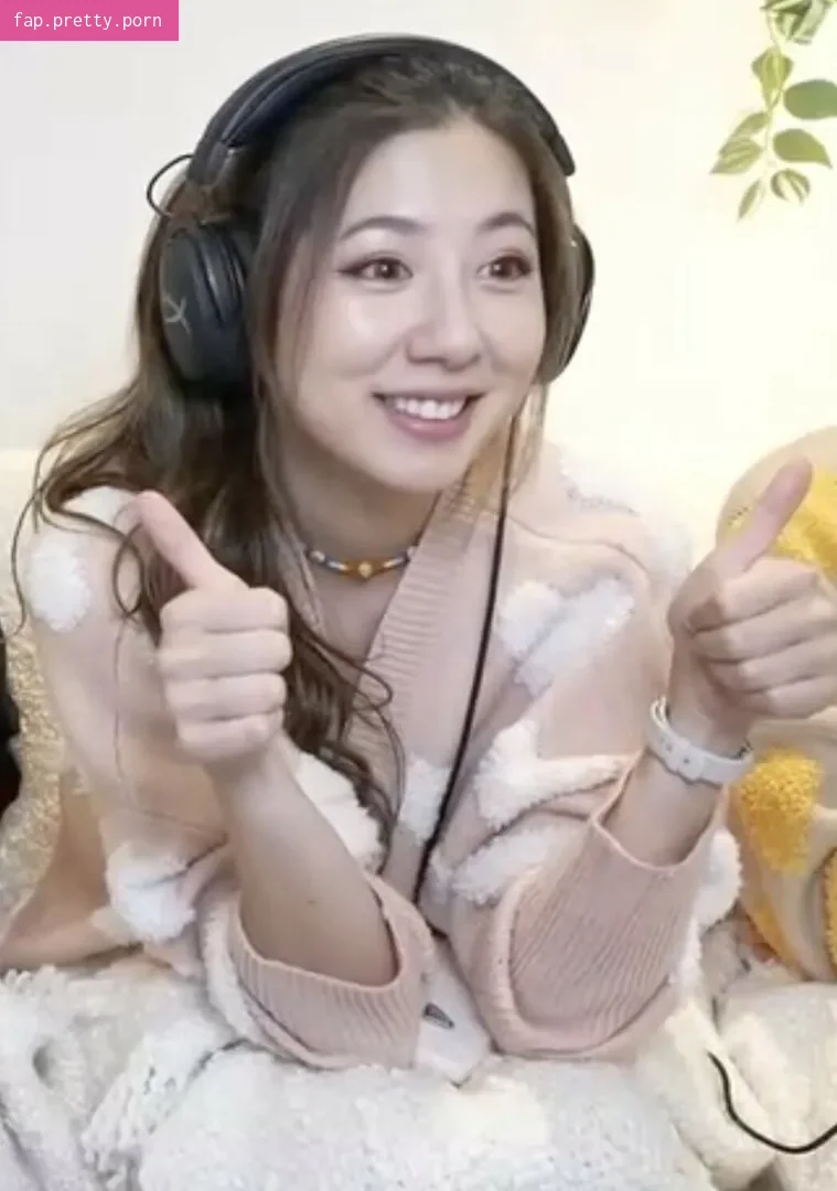 Fuslie - Photo #68