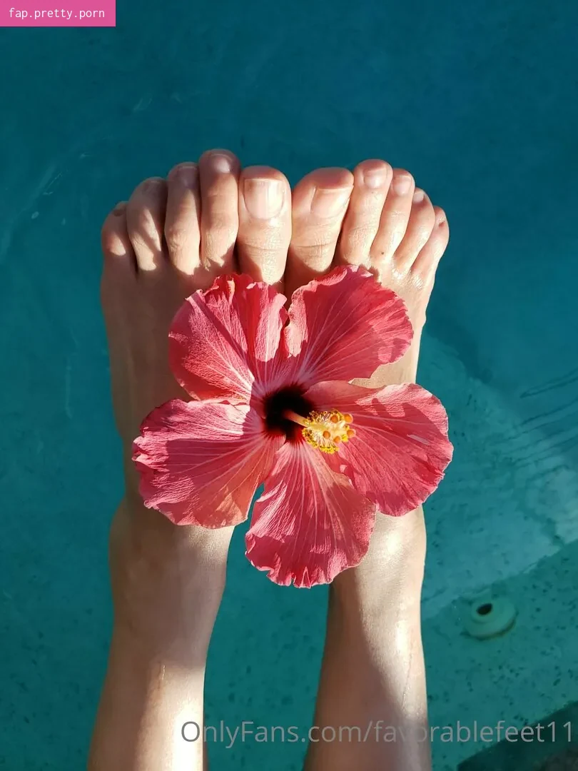 favorablefeet11 - Photo #03