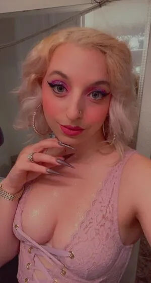 Foxy_Devil content