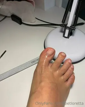feetloretta content