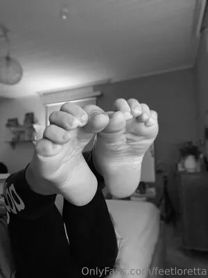 feetloretta content